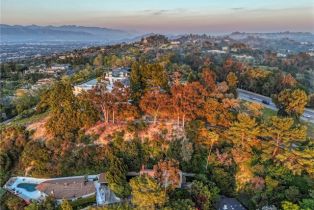 Single Family Residence, 3392 Coy dr, Sherman Oaks, CA 91423 - 59