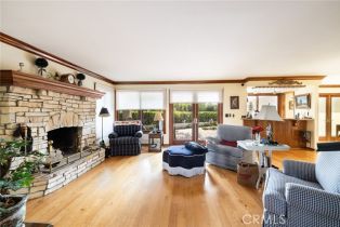 Single Family Residence, 1709 Royal Saint George dr, Thousand Oaks, CA 91362 - 2