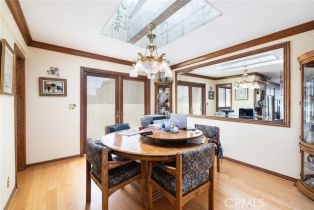 Single Family Residence, 1709 Royal Saint George dr, Thousand Oaks, CA 91362 - 4