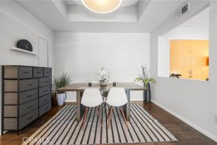 Condominium, 12030 Valleyheart dr, Studio City, CA 91604 - 12