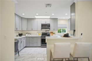 Single Family Residence, 6475 Randi ave, Woodland Hills, CA 91303 - 14