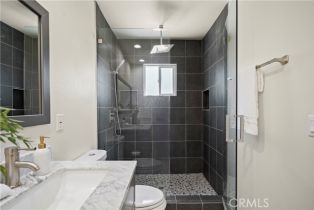 Single Family Residence, 6475 Randi ave, Woodland Hills, CA 91303 - 24