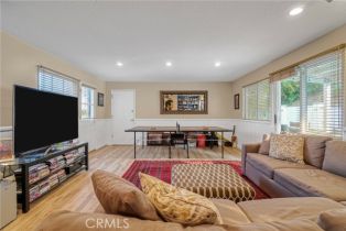 Single Family Residence, 20300 Delita dr, Woodland Hills, CA 91364 - 9