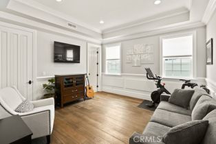 Single Family Residence, 4753 Noble ave, Sherman Oaks, CA 91403 - 50