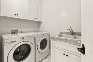 Single Family Residence, 4753 Noble ave, Sherman Oaks, CA 91403 - 54