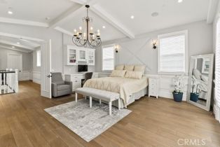 Single Family Residence, 4753 Noble ave, Sherman Oaks, CA 91403 - 57