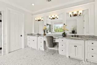 Single Family Residence, 4753 Noble ave, Sherman Oaks, CA 91403 - 63