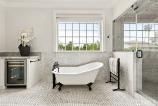 Single Family Residence, 4753 Noble ave, Sherman Oaks, CA 91403 - 65