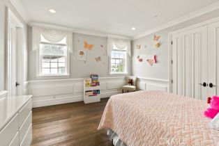 Single Family Residence, 4753 Noble ave, Sherman Oaks, CA 91403 - 73