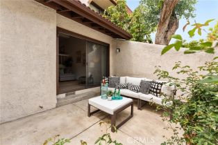 Condominium, 22259 Erwin st, Woodland Hills, CA 91367 - 5