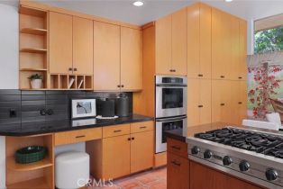 Single Family Residence, 3951 Vanalden ave, Tarzana, CA 91356 - 23