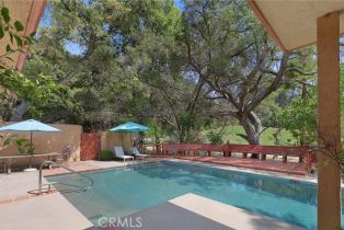 Single Family Residence, 3951 Vanalden ave, Tarzana, CA 91356 - 41