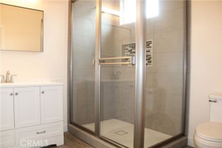 Single Family Residence, 5014 Kester ave, Sherman Oaks, CA 91403 - 10