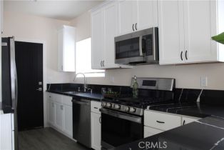 Single Family Residence, 5014 Kester ave, Sherman Oaks, CA 91403 - 3