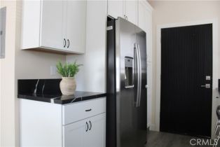 Single Family Residence, 5014 Kester ave, Sherman Oaks, CA 91403 - 4