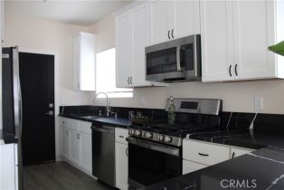 Single Family Residence, 5014 Kester ave, Sherman Oaks, CA 91403 - 6