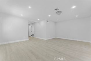 Single Family Residence, 20500 Blairmoore st, Chatsworth, CA 91311 - 39