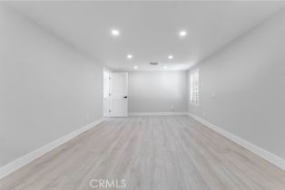 Single Family Residence, 20500 Blairmoore st, Chatsworth, CA 91311 - 49