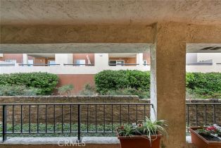 Condominium, 21650 Burbank blvd, Woodland Hills, CA 91367 - 15