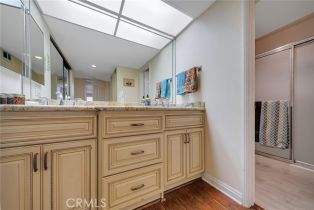 Condominium, 21650 Burbank blvd, Woodland Hills, CA 91367 - 18