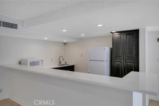 Condominium, 21650 Burbank blvd, Woodland Hills, CA 91367 - 25