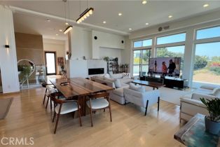Single Family Residence, 7015 Wrightcrest dr, Culver City, CA 90232 - 7