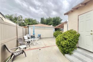 Single Family Residence, 5839 Tobias ave, Sherman Oaks, CA 91411 - 2