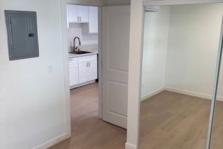 Single Family Residence, 5720 Wallis lane, Woodland Hills, CA 91367 - 13