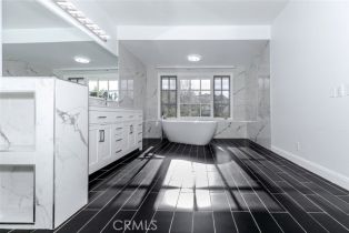 Single Family Residence, 6037 Little Oak ln, Woodland Hills, CA 91367 - 49