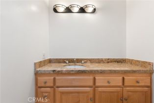 Single Family Residence, 4539 Mammoth ave, Sherman Oaks, CA 91423 - 12