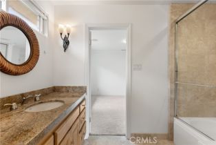 Single Family Residence, 4539 Mammoth ave, Sherman Oaks, CA 91423 - 15