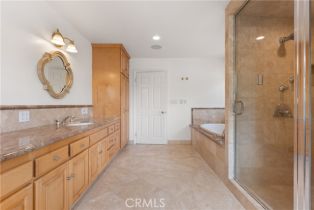 Single Family Residence, 4539 Mammoth ave, Sherman Oaks, CA 91423 - 25