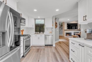 Condominium, 29729 Strawberry Hill DR, Agoura Hills, CA  Agoura Hills, CA 91301