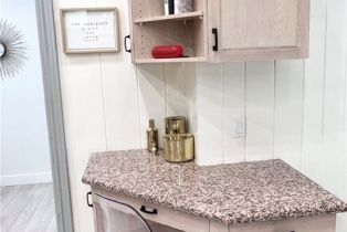 Single Family Residence, 19710 Henshaw st, Woodland Hills, CA 91364 - 13