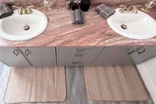 Single Family Residence, 19710 Henshaw st, Woodland Hills, CA 91364 - 21