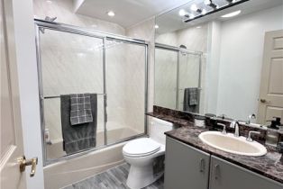 Single Family Residence, 19710 Henshaw st, Woodland Hills, CA 91364 - 24