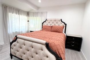 Single Family Residence, 19710 Henshaw st, Woodland Hills, CA 91364 - 26