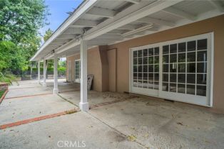 Single Family Residence, 19710 Henshaw st, Woodland Hills, CA 91364 - 38