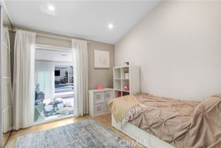 Single Family Residence, 20200 Clark st, Woodland Hills, CA 91367 - 10