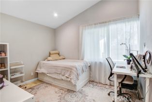 Single Family Residence, 20200 Clark st, Woodland Hills, CA 91367 - 13