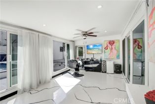 Single Family Residence, 20200 Clark st, Woodland Hills, CA 91367 - 15