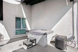 Single Family Residence, 20200 Clark st, Woodland Hills, CA 91367 - 21