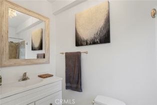 Single Family Residence, 20200 Clark st, Woodland Hills, CA 91367 - 39