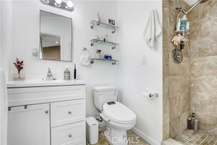 Single Family Residence, 20200 Clark st, Woodland Hills, CA 91367 - 9