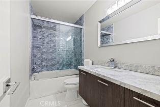 Condominium, 9778 Via Roma, Burbank, CA 91504 - 19