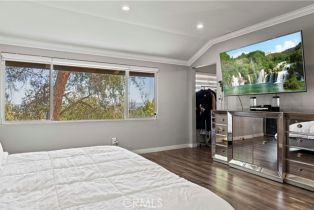 Condominium, 9778 Via Roma, Burbank, CA 91504 - 22