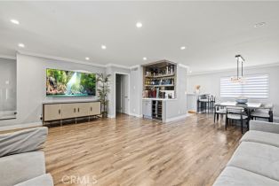 Condominium, 9778 Via Roma, Burbank, CA 91504 - 9