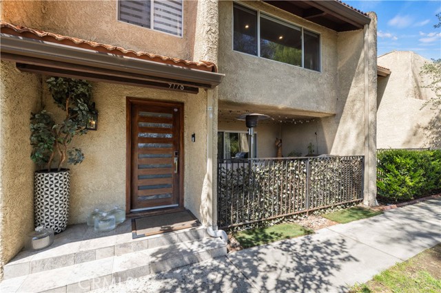 Condominium, 9778 Via Roma, Burbank, CA 91504 - 1