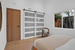 Single Family Residence, 24100 Philiprimm st, Woodland Hills, CA 91367 - 24