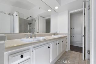 Single Family Residence, 23648 Emelita st, Woodland Hills, CA 91367 - 23